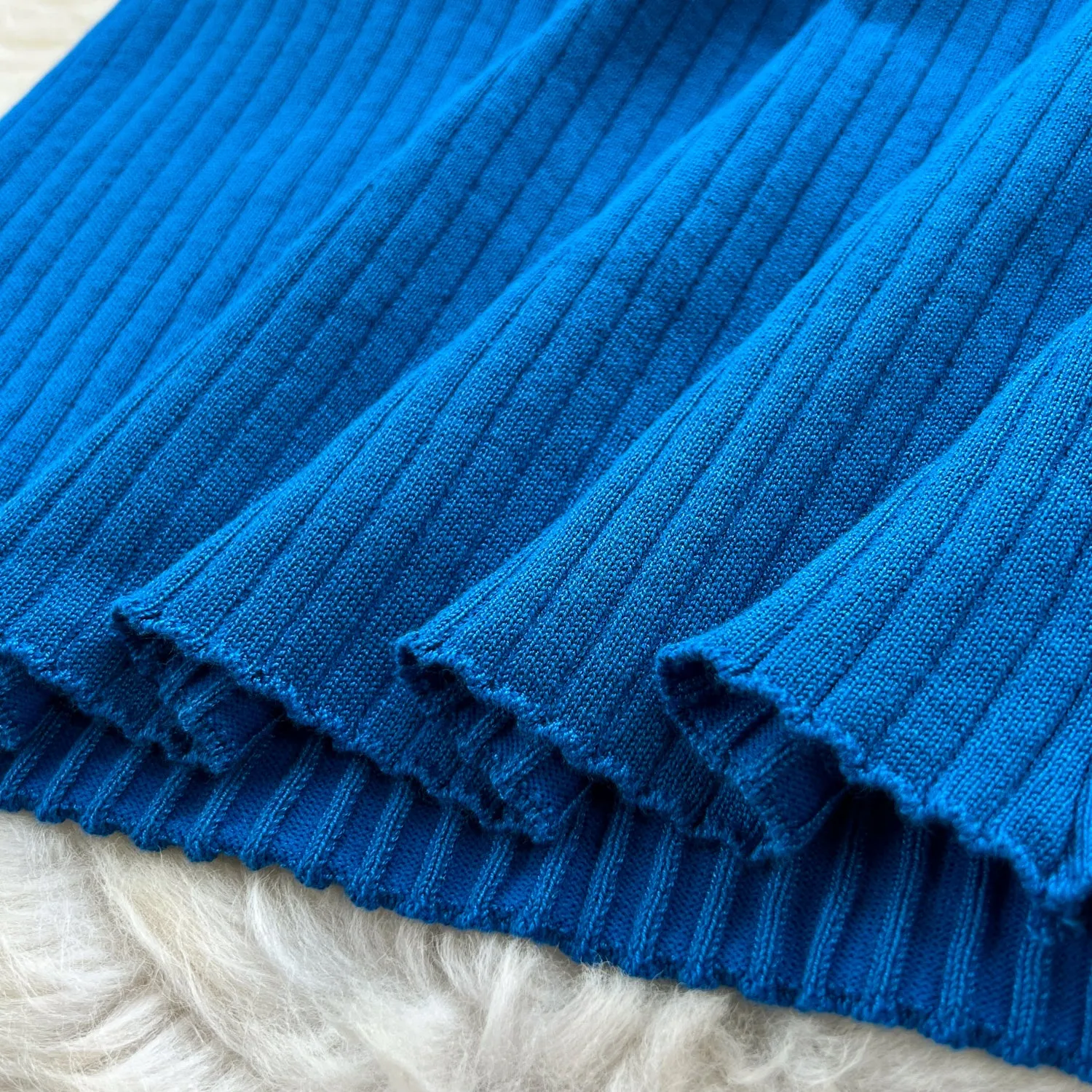 Delicate Color Blocking Knitted Dress