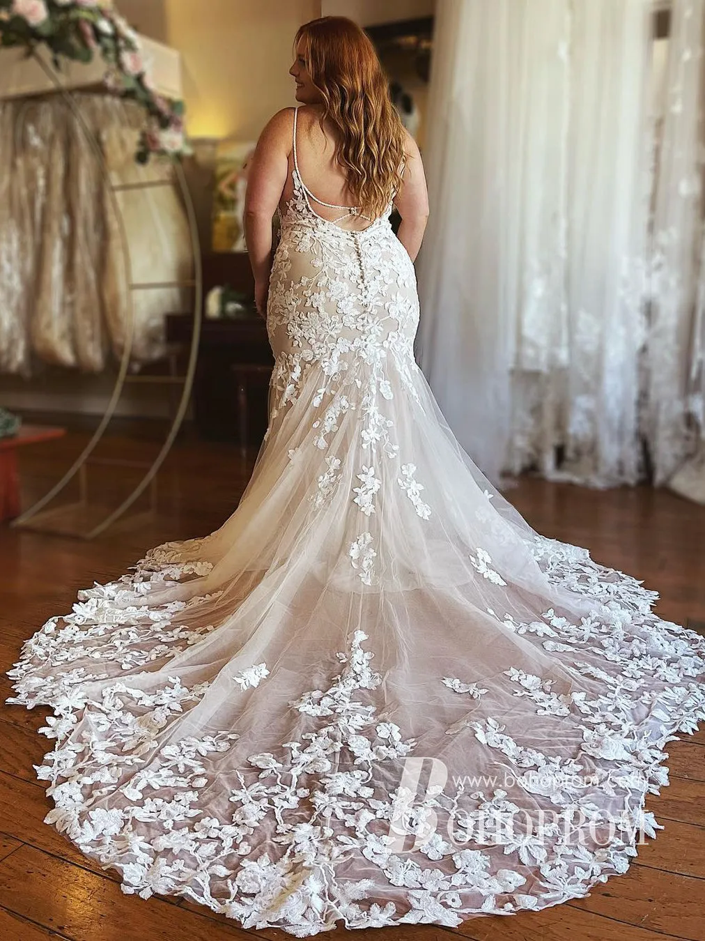 Delicate Tulle Appliques Spaghetti Straps Mermaid Chapel Train Wedding Dresses WD669