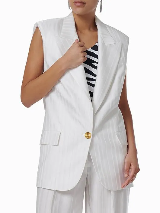White Sleveless Jacket